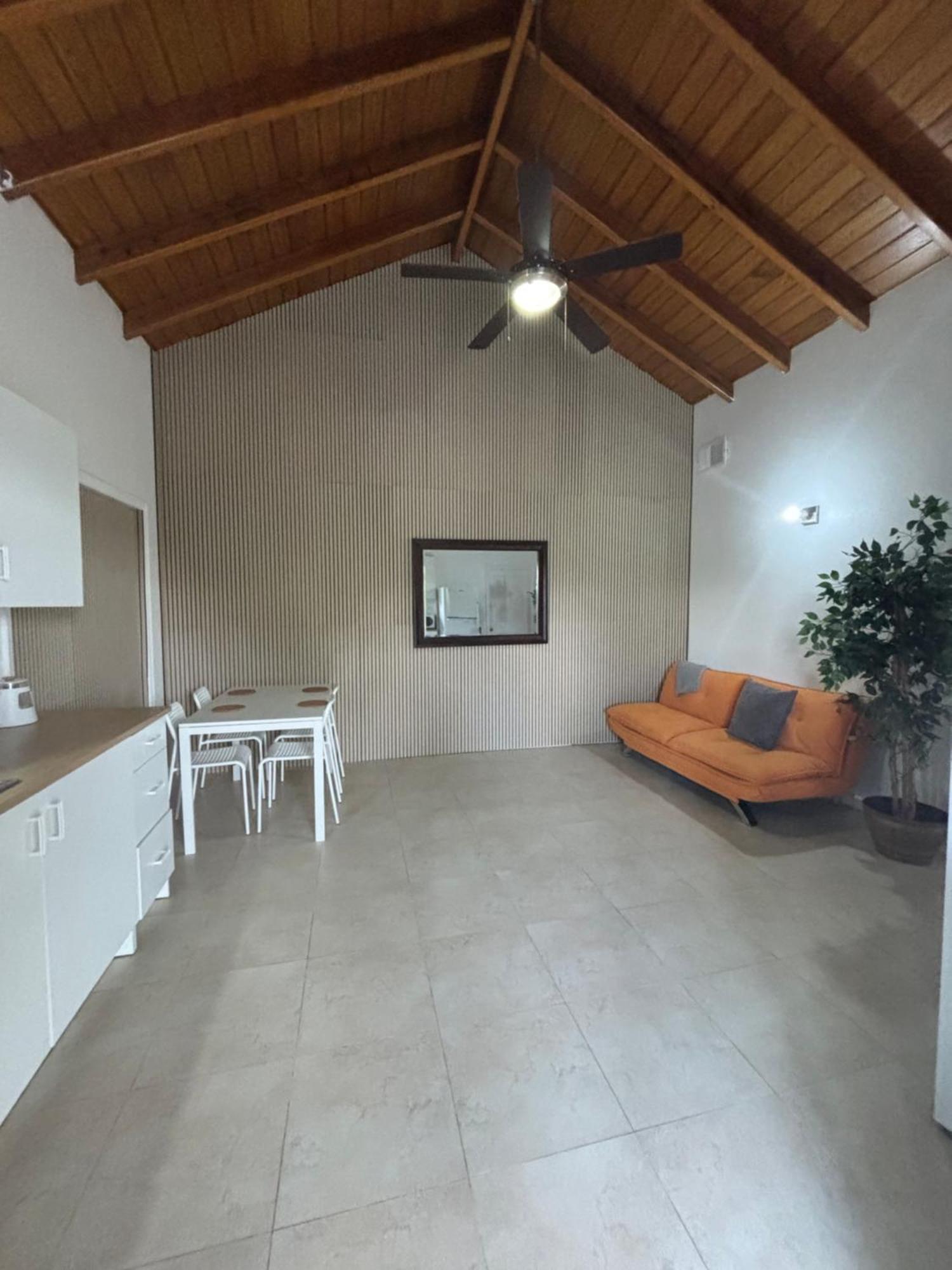 Crosbies Cabins Large Modern Space Cedar Grove 外观 照片